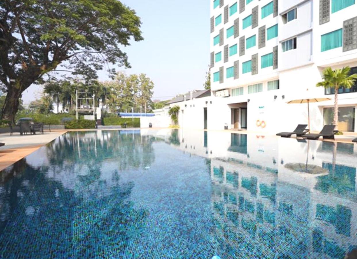 Sann Hotel Чианграй Экстерьер фото